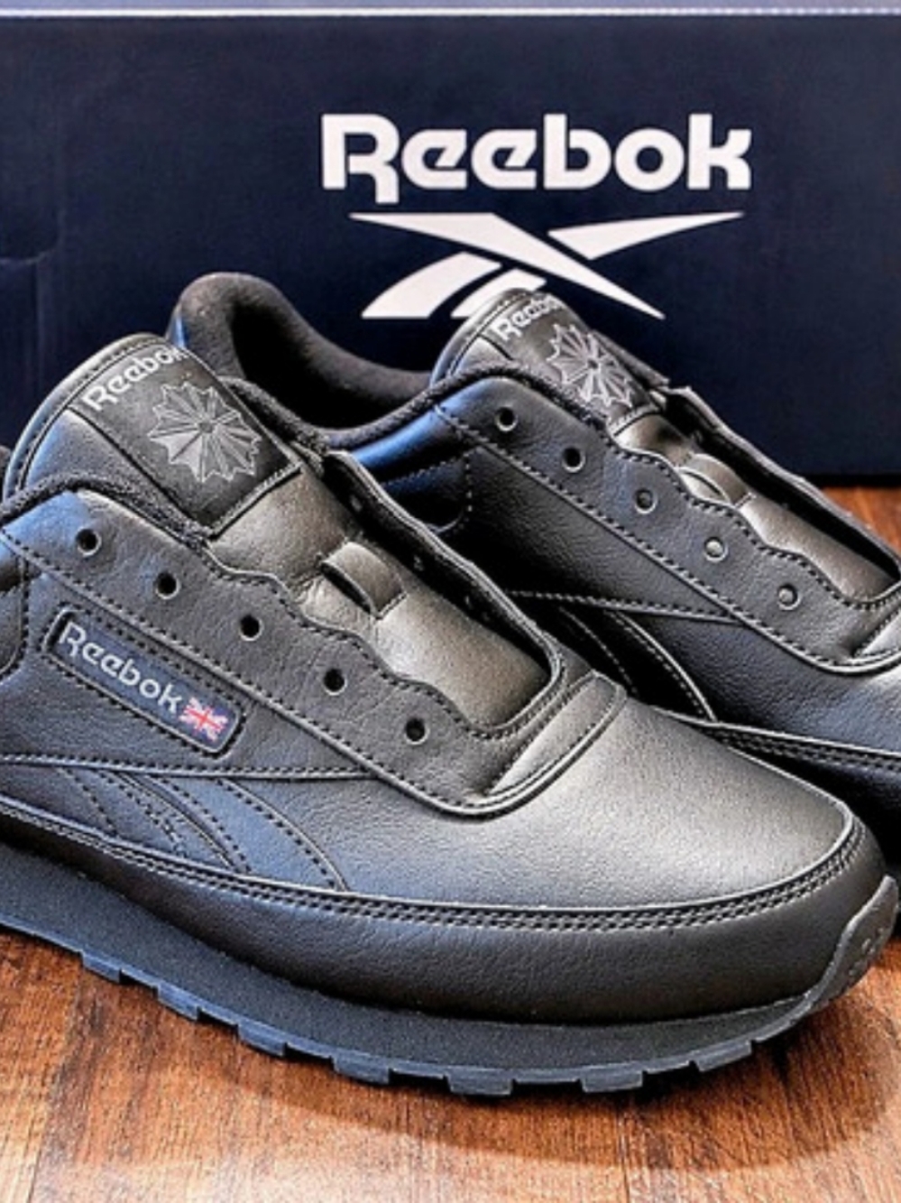 Reebok Classic Leather Black Sneakers US 9.5 Like New